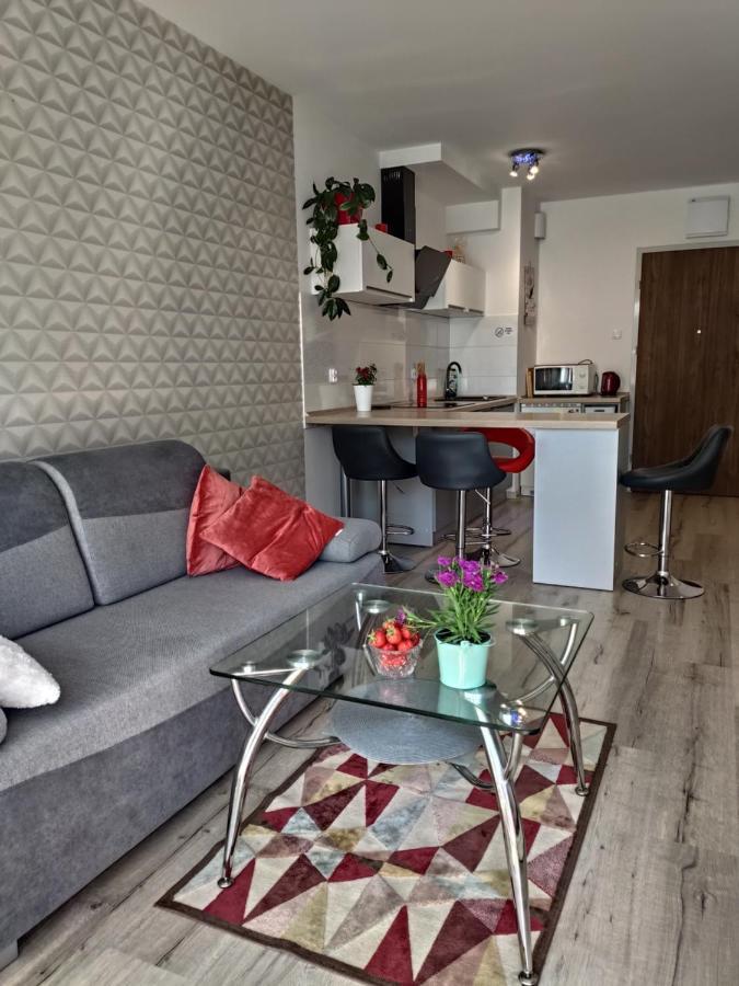 Kolobrzeg Apartament Osiedle Bursztynowe Ul Baltycka 11 B Esterno foto